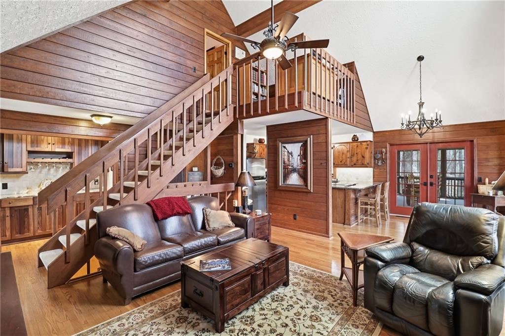 115 Chestnut Oak Point