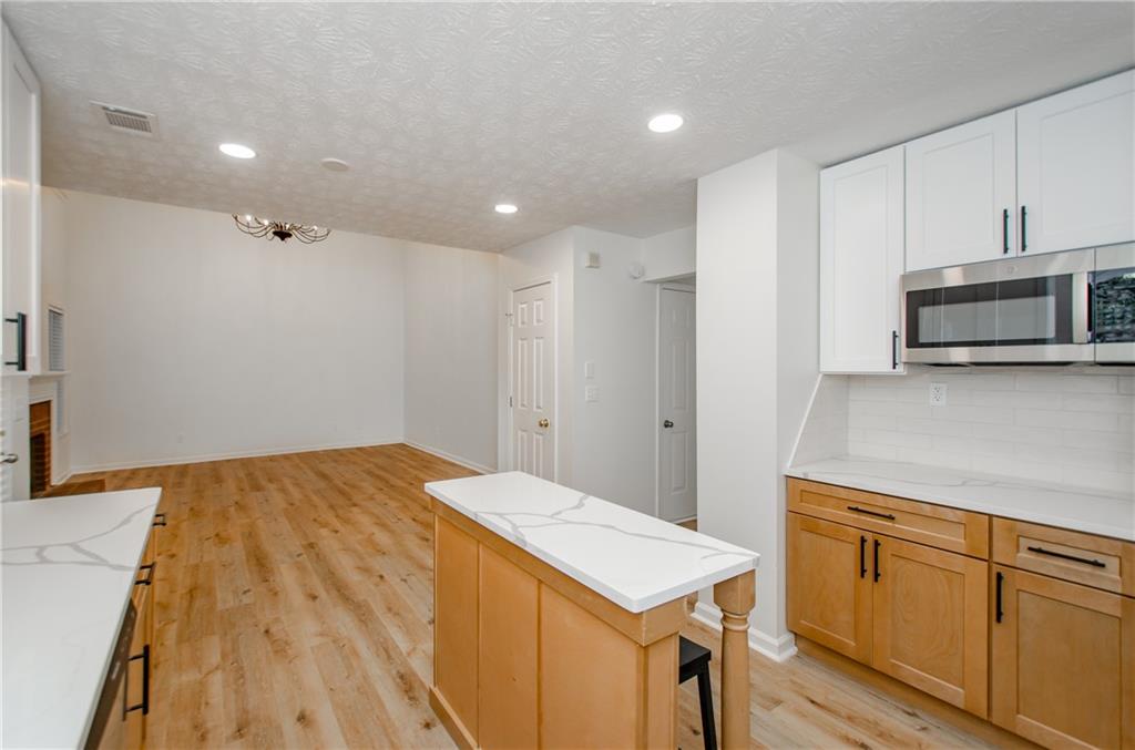 Northbrook Square - Residential Lease