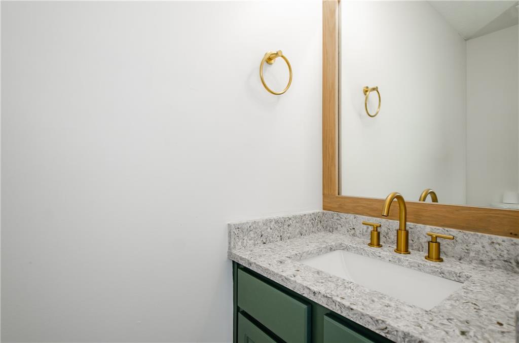 Northbrook Square - Residential Lease