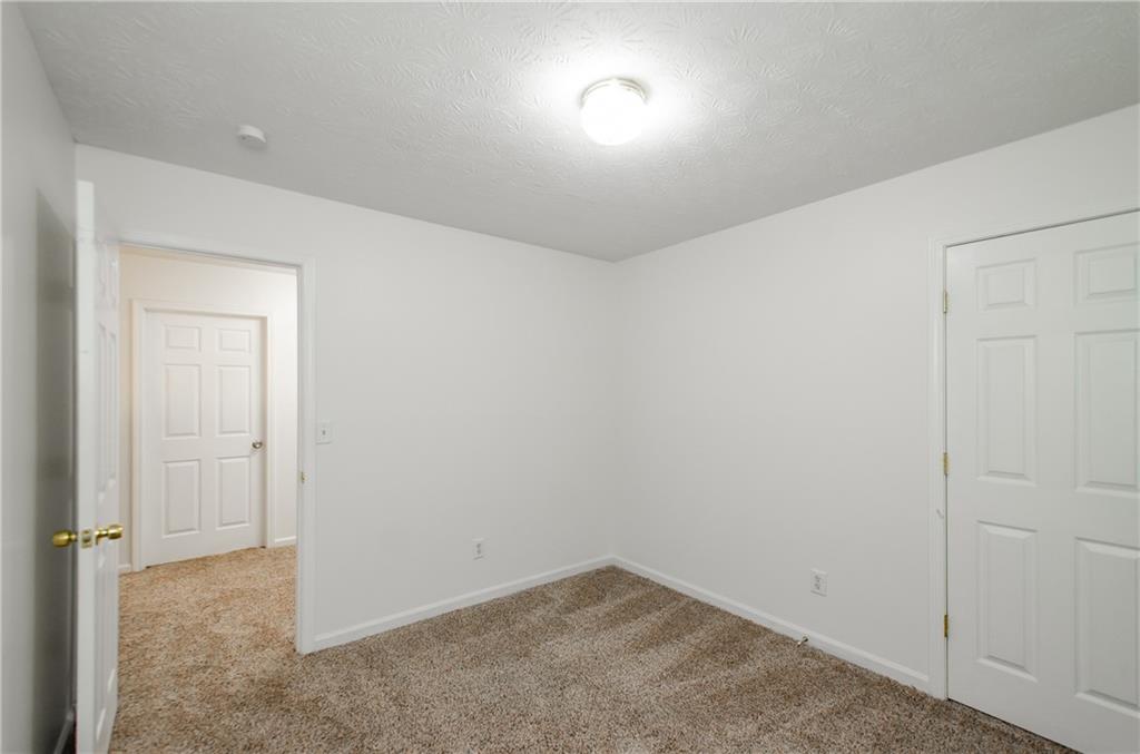 Northbrook Square - Residential Lease