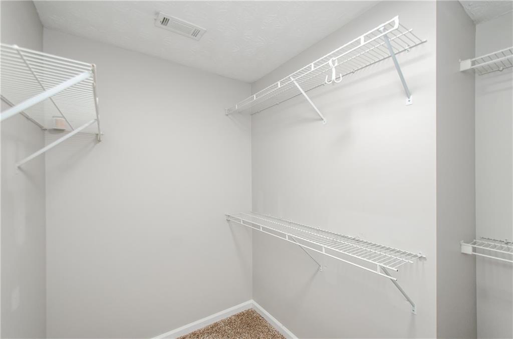 Northbrook Square - Residential Lease