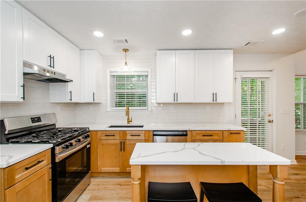 Northbrook Square - Residential Lease