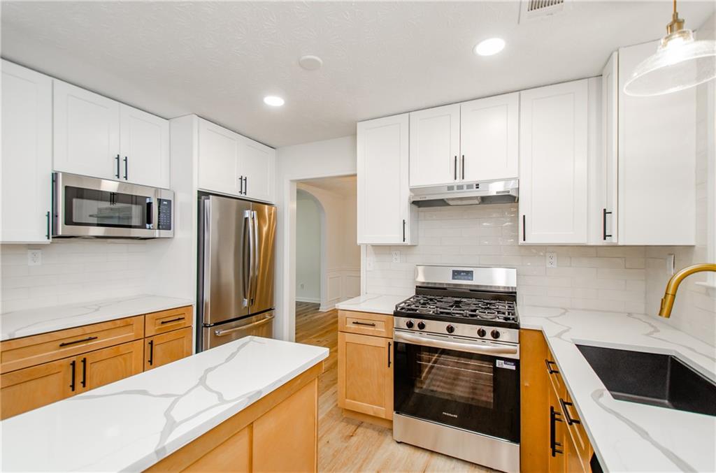 Northbrook Square - Residential Lease