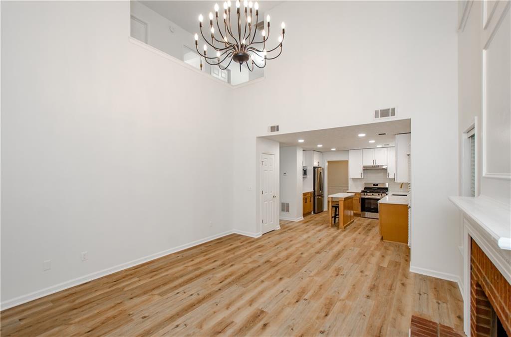 Northbrook Square - Residential Lease