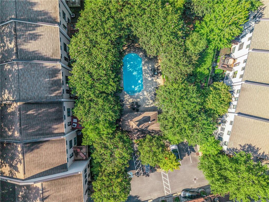 Knob Hill at Church - Residential