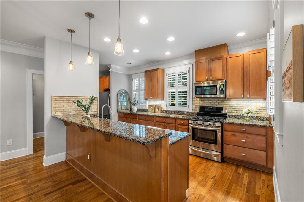 Knob Hill at Church - Residential