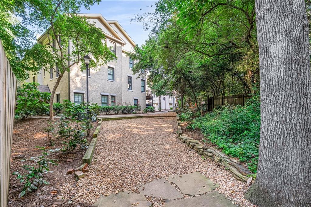 Knob Hill at Church - Residential