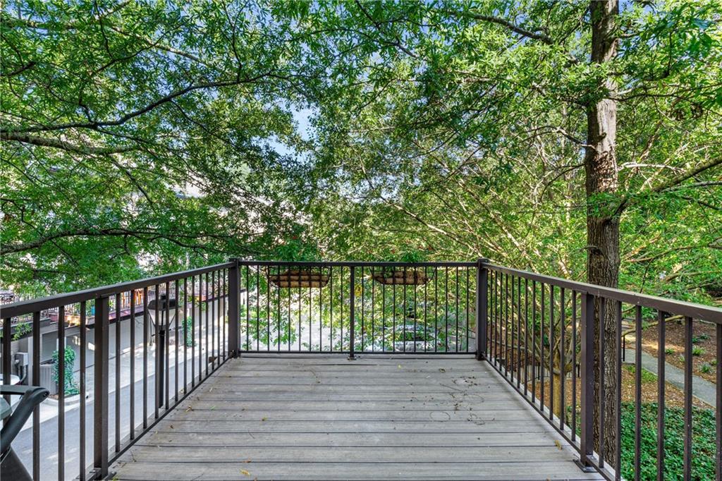 Knob Hill at Church - Residential