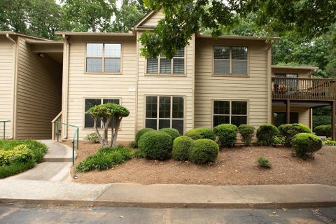 Condo For Sale - 2235 Old Hamilton Place<br/> Gainesville, GA 30507