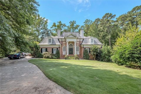 Homes For Sale - 3184 Andrews Court<br/> Atlanta, GA 30305