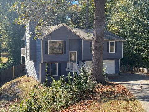 Photo of 4298 Buckingham Place, Duluth, GA 30096 (MLS # 7671034) Photo of 4298 Buckingham Place, Duluth, GA 30096 (MLS # 7671034)
