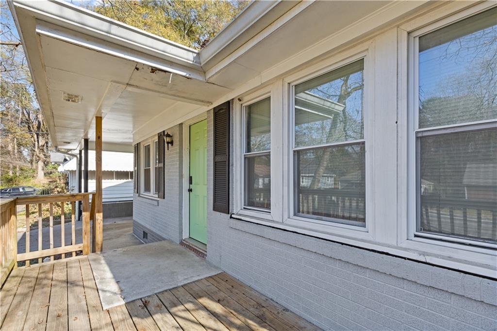 433 W Lake Avenue NW