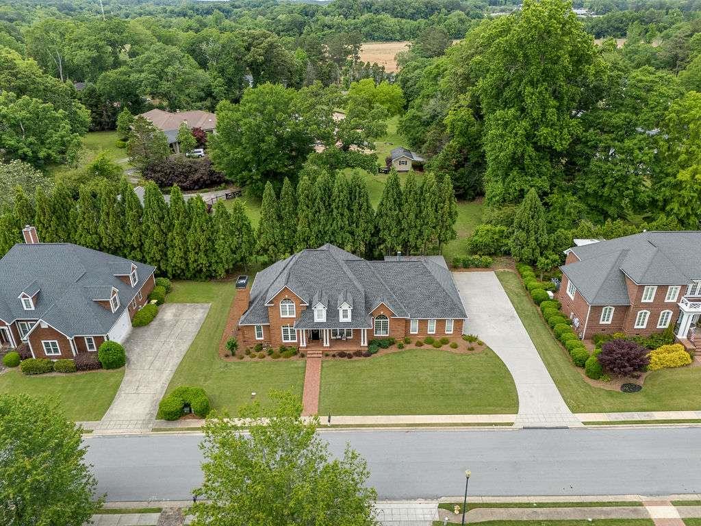 5 Haley Drive SE