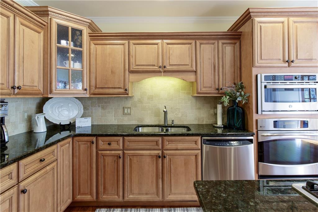 210 Chiswick Close, Johns Creek, Georgia image 13