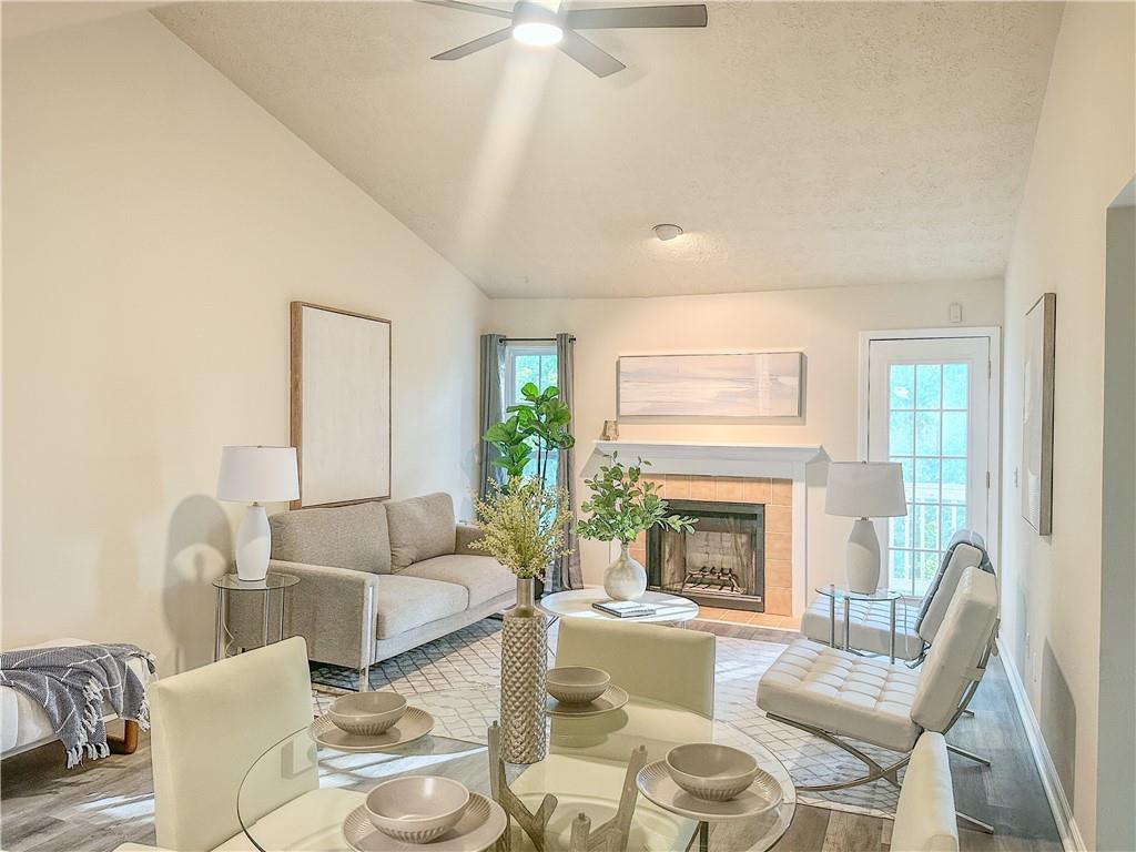 382 Teal Court