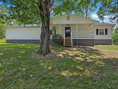 Homes For Rent - 3542 Shoreland Drive<br/> Buford, GA 30518