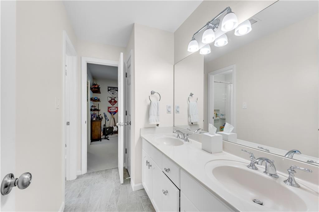 Hampton Woods - Residential