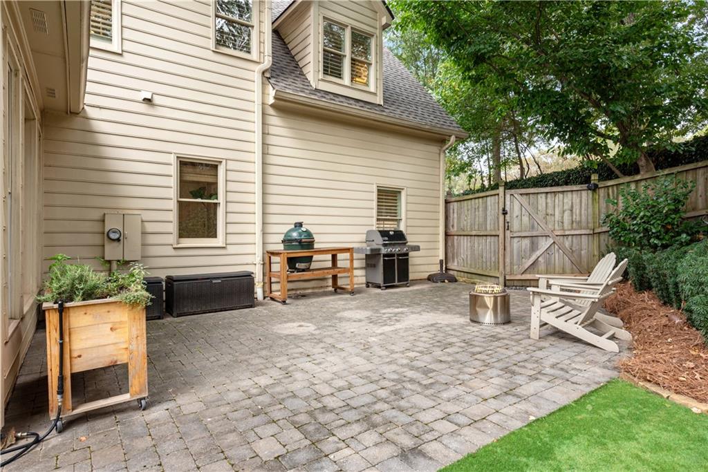 Hampton Woods - Residential