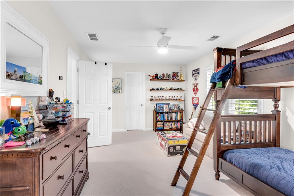 Hampton Woods - Residential