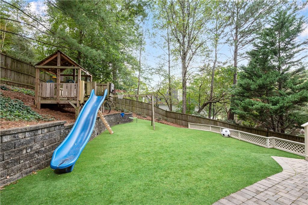 Hampton Woods - Residential