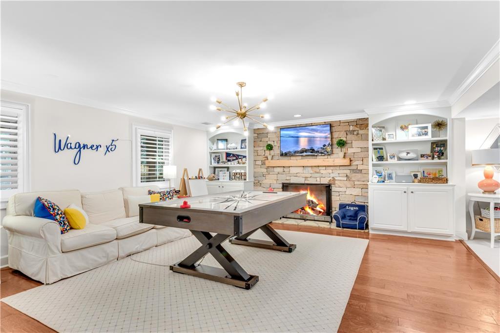 Hampton Woods - Residential