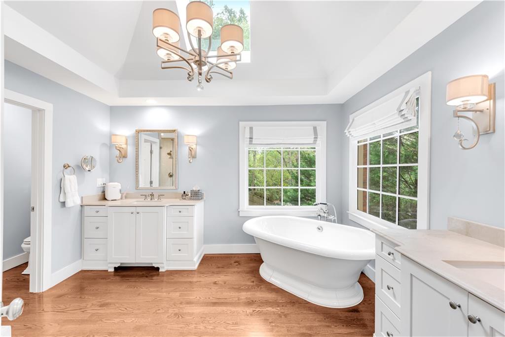 Hampton Woods - Residential