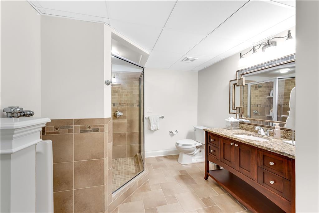 Hampton Woods - Residential