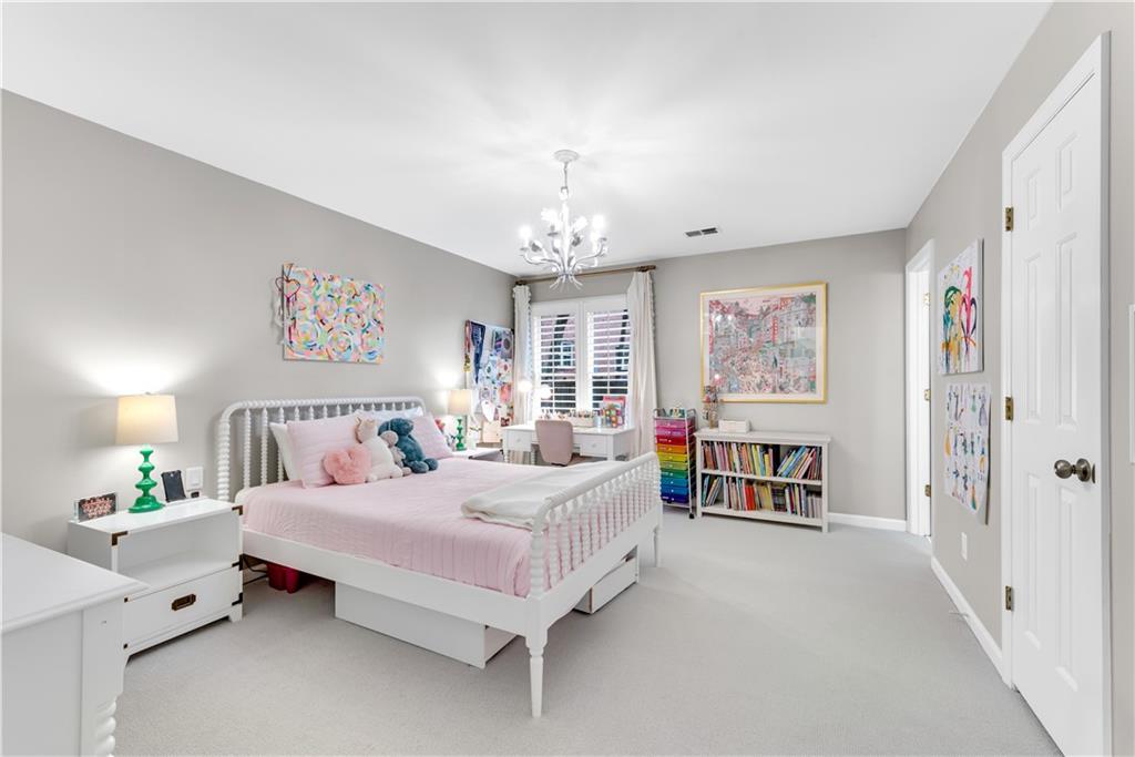 Hampton Woods - Residential