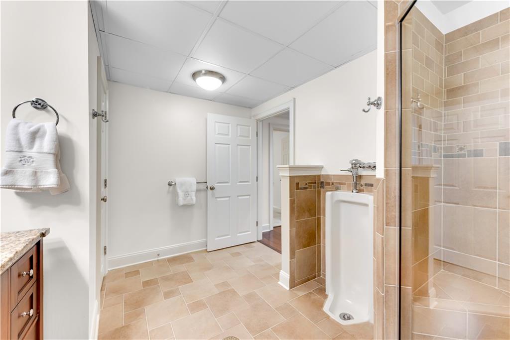 Hampton Woods - Residential