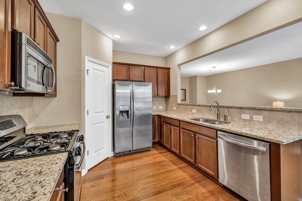 4125 Madison Bridge Drive, Suwanee, Georgia image 8