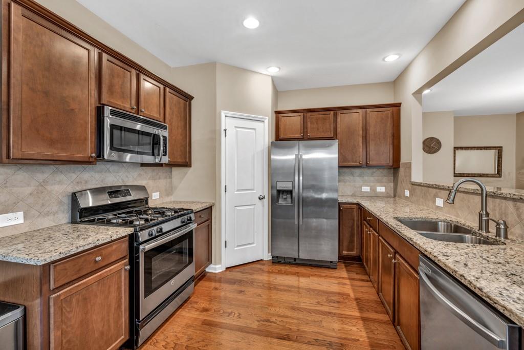 4125 Madison Bridge Drive, Suwanee, Georgia image 6
