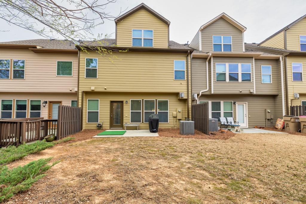 4125 Madison Bridge Drive, Suwanee, Georgia image 30