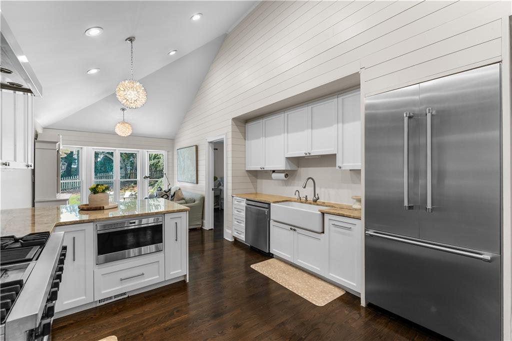 Atlanta Country Club - Residential