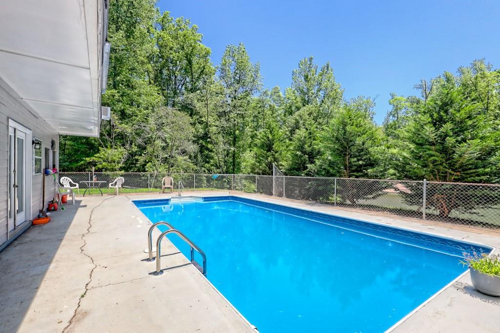 218 Jefferson Place, Toccoa, Georgia image 6