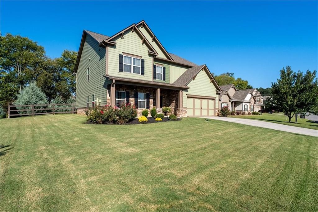 42 Twelve Oaks Drive SE