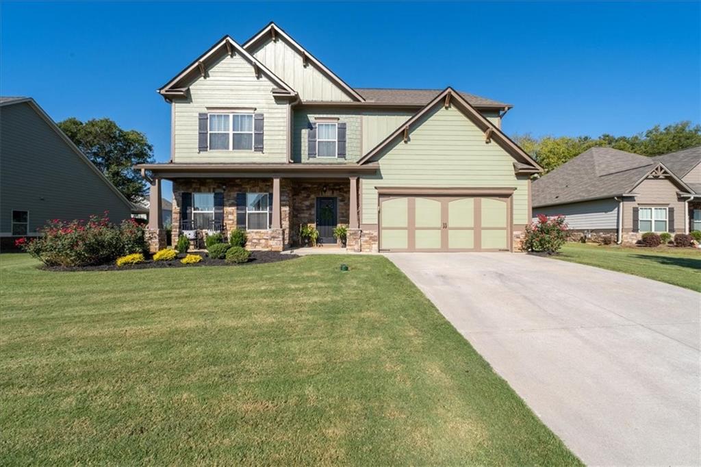 42 Twelve Oaks Drive SE