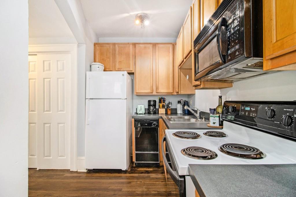 706 Charles Allen Drive NE 2
