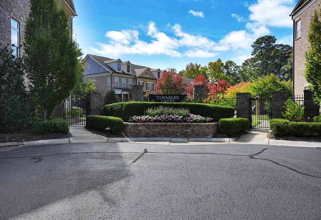 2443 Gatebury Circle