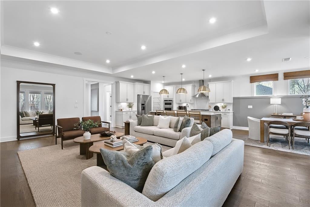 1004 Inlet Court