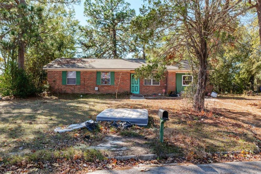 2527 Blackstone Street