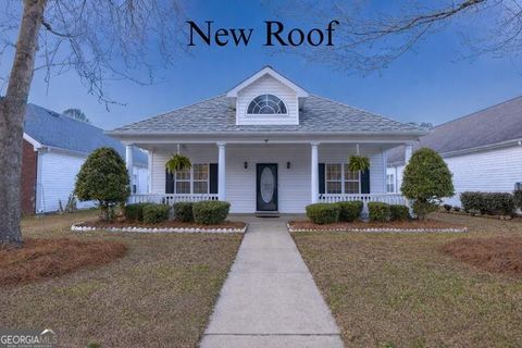 Homes For Sale - 340 Emily Park Street<br/> Fayetteville, GA 30215