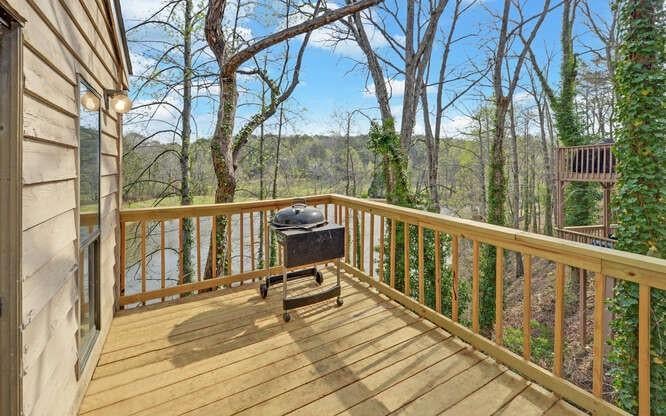 390 Colony Cove