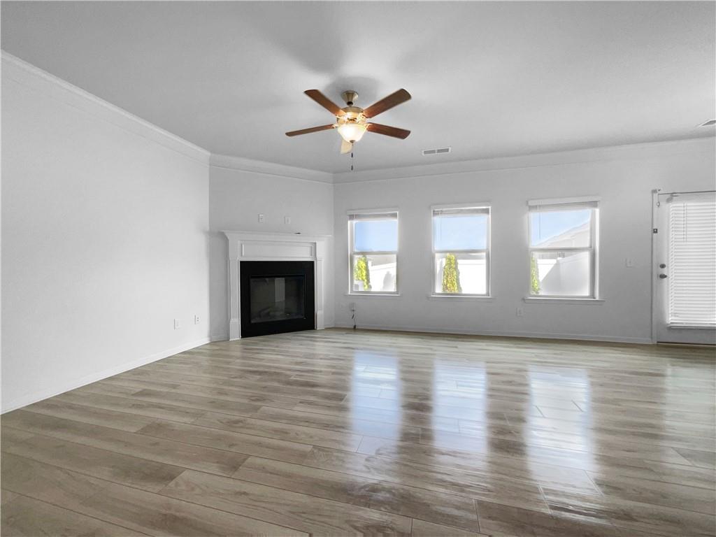 27 Crescent Chase