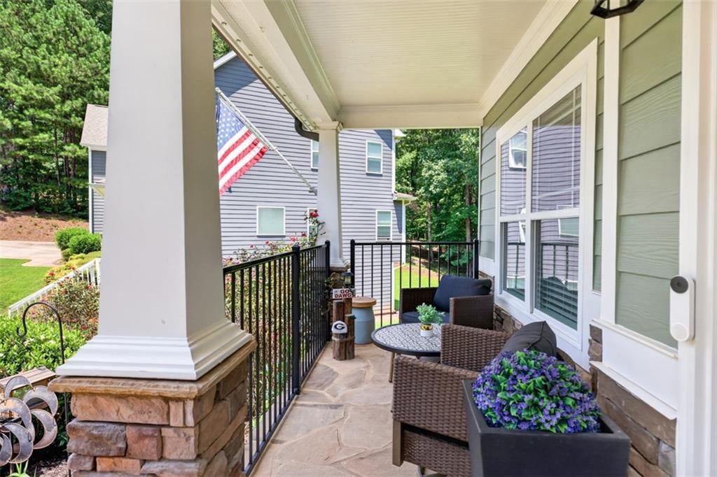 5370 Shadow Walk Way