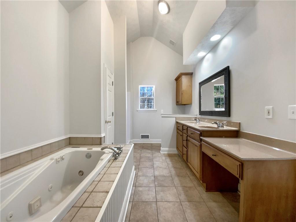 10067 Freeman Court, Jonesboro, Georgia image 7