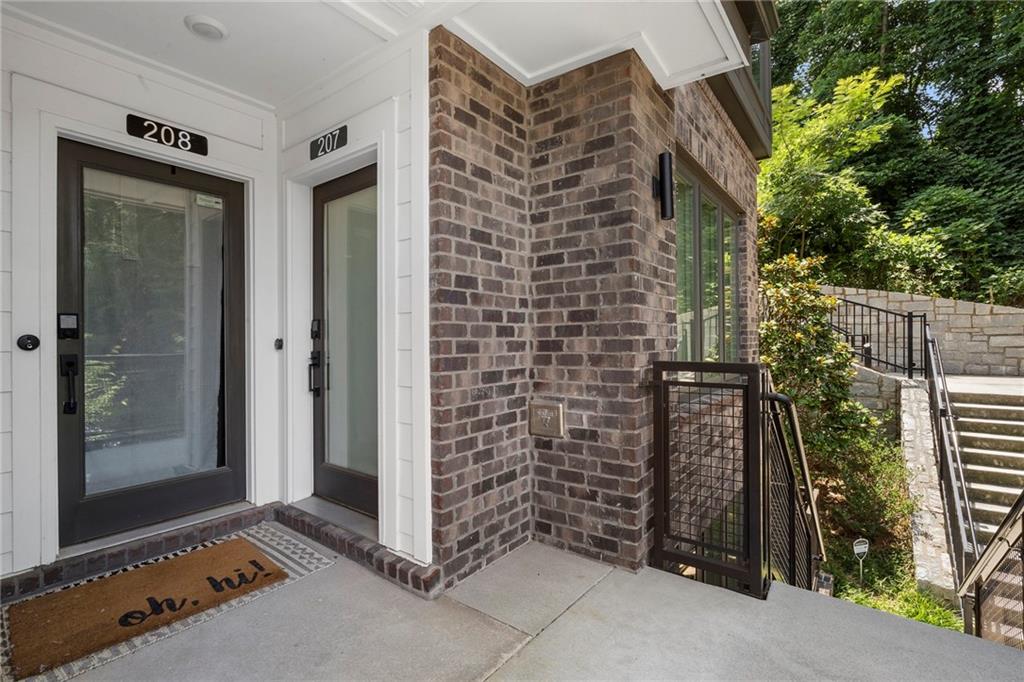 371 Pratt Drive SE 207