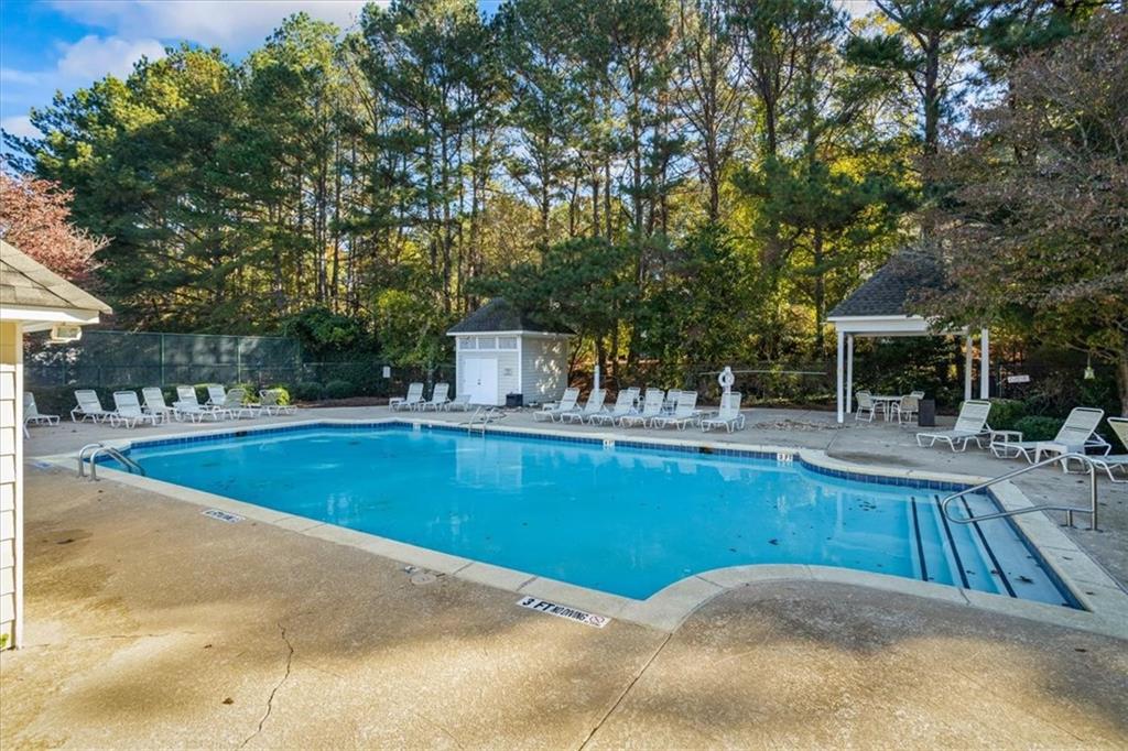 Camden Pond - Residential