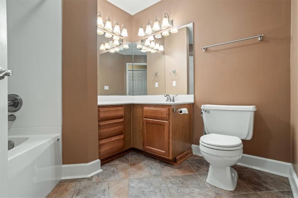 Camden Pond - Residential