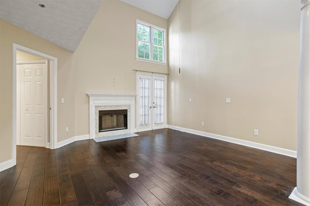 Camden Pond - Residential