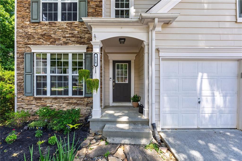 518 Wallnut Hall Cove